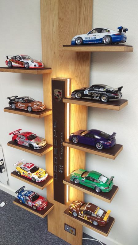 Mobil Rc, Woodworking Project Ideas, Diecast Cars Display, Porsche Art, Hot Wheels Storage, Toy Car Storage, Hot Wheels Display, Automotive Furniture, Mothers Day Decor