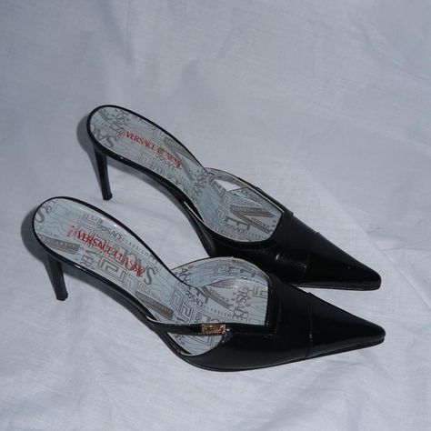 Gianni Versace Classic Black Stilleto Heeled Pointed... - Depop Gianni Versace 90s, Versace Heels, Versace 90s, 90s Shoes, Designer Mules, Statement Heels, Fashion Queen, Patent Heels, Vintage Heels