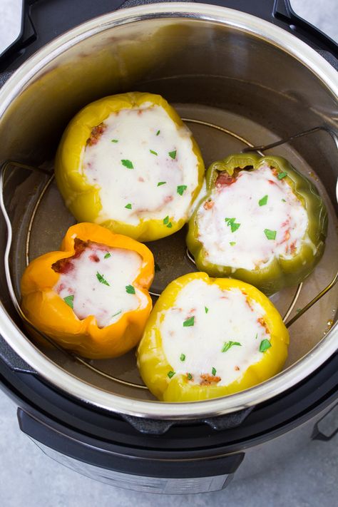 Pressure Cooker Stuffed Peppers, Recipe For Stuffed Peppers, Instant Pot Stuffed Peppers, Classic Stuffed Peppers Recipe, Easy Stuffed Peppers, Easy Pressure Cooker Recipes, Instant Pot Pasta Recipe, Pot Recipes Easy, Stuffed Pepper