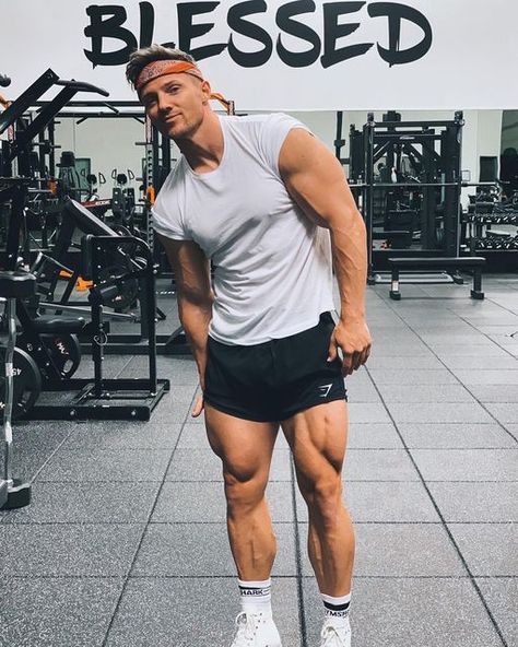 Steve Cook on Instagram: "No I’m not lucky I’m ________" Look Gym, Steve Cook, Muscular Legs, Gym Boy, Body Motivation, Gym Time, Transformation Body, Fitness Model, Monday Motivation