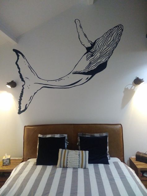 Whale Wall Painting, Whale Themed Bedroom, Whale Shark Mural, Ocean Mural Painting, Ocean Mural Bedroom, Whale Wall Mural, Whale Bedroom, Ocean Murals, Whale Mural