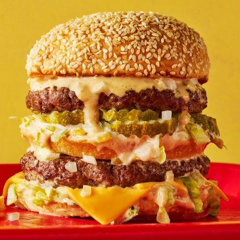 Big Mac Copycat Big Mac Sauce, Vegan Big Mac, Copycat Big Mac, Mcdonalds Apple Pie, Big Mac Sauce, Mac Sauce, Dill Pickle Chips, Burger Sauce, Sweet Pickles