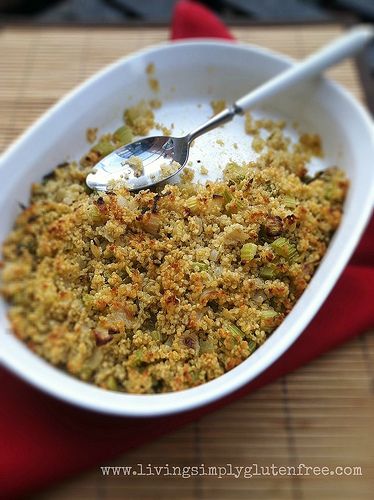 Quinoa Stuffing, Sage Stuffing, Gluten Free Stuffing, Gluten Free Thanksgiving, Living Simply, Healthy Thanksgiving, Vegan Thanksgiving, Stuffing Recipes, Fodmap Recipes