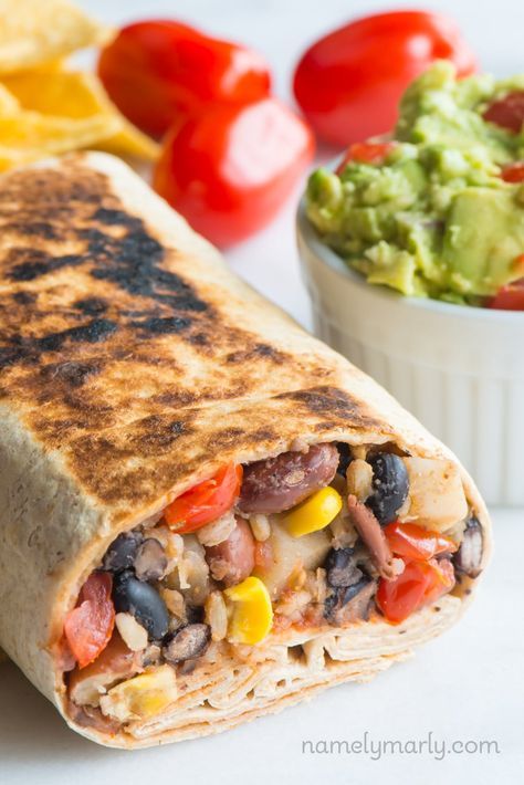 Beans For Burritos, Vegetarian Burrito Recipe, Cook Black Beans, Crispy Black Bean, Burrito Vegan, Black Bean Burrito, Vegetarian Burrito, Bean Burrito, Cheap Vegan Meals