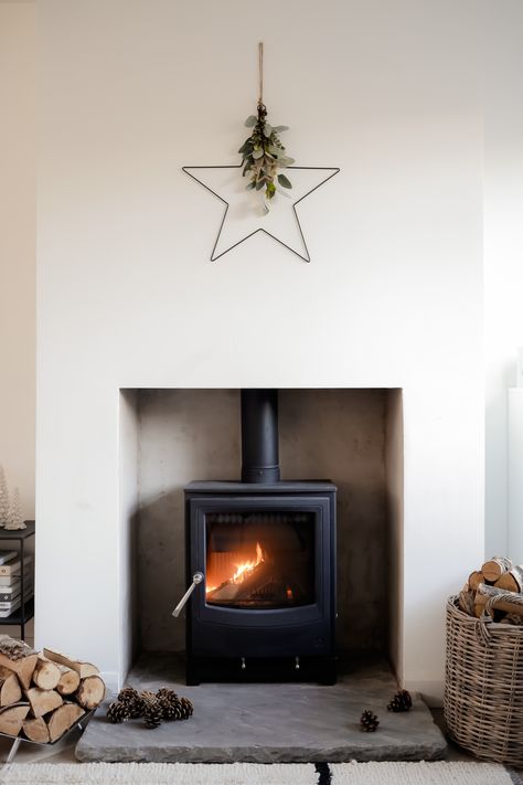 No Christmas Tree, Scandinavian Fireplace, Natural Christmas Decorations, Woodburning Stove Fireplace, Wood Burner Fireplace, Wood Burning Stoves Living Room, Nordic Star, Log Burner Fireplace, Log Burner Living Room