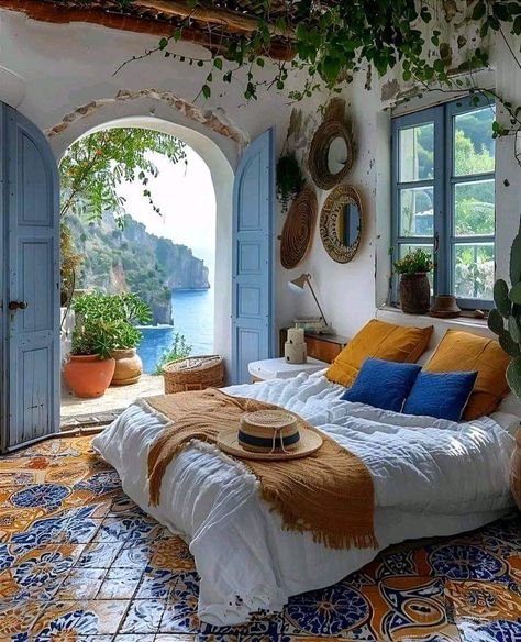 Positano Italy Interior Design, Mamma Mia Inspired Room, Italian Coastal Decor, Greek House Interior, Mediterranean Bedroom Ideas, Bedroom Ideas Beach, Italy Interior Design, Italian Cottage, Mediterranean Bedroom