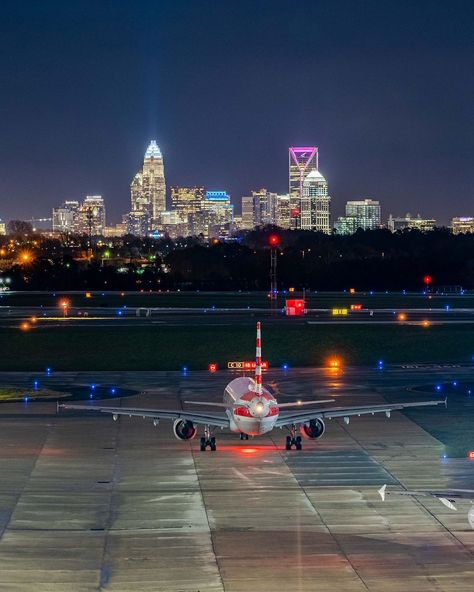 Charlotte Airport, Airport Architecture, Charlotte Skyline, Charlotte City, City Skylines, Buildings Photography, City Planning, Post Grad, Historical Buildings