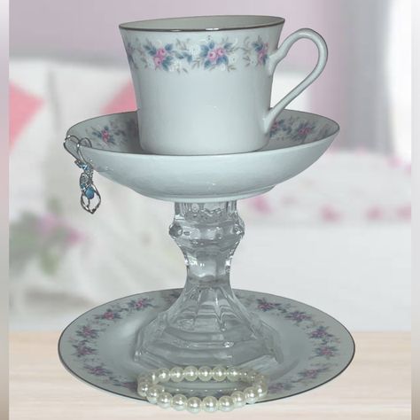 A Sweet Hand Crafted 2 Tier Jewelry Display Tray And Organizer Vintage Rose Patterned China And Faceted Glass About 7.6 Inch Height See Pictures For More Detail Of The Approximate Measurements 2 Layers Materials: Vintage China And Glass Versatile With Lots Of Storage Opportunities. Hang Earrings On The Teacup And Top Bowl Rim. Store Many Different Items Inside The Teacup. Use The Bottom Layer For Rings And Bracelets Etc. A Beautiful Way To Display And Organize Earrings, Bracelets, Rings, Necklac Organize Earrings, Vintage Market Booth, Hang Earrings, Layer Jewelry, Glassware Crafts, Teacup Crafts, Souvenir Jewelry, Rings And Bracelets, Jewelry Tray Display