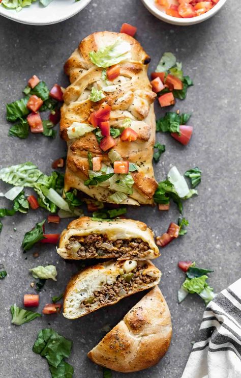 Cheeseburger Stromboli - Cooking for Keeps Stromboli Filling Ideas, Cheeseburger Stromboli, Baked Cheeseburger, Pull Apart Sliders, Garbage Bread, I Want Pizza, Stromboli Recipe, Cheeseburger Sliders, Sweet Onions