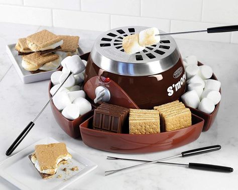 Flameless marshmallow toaster - indoor smore's maker electric toaster 10 Christmas Gift Ideas, Indoor Smores, Kitchen Gift Ideas, Smores Maker, Candy Gifts Diy, Unique Gifts For Boyfriend, Diy Food Gifts, Gifts Men, Roasting Marshmallows