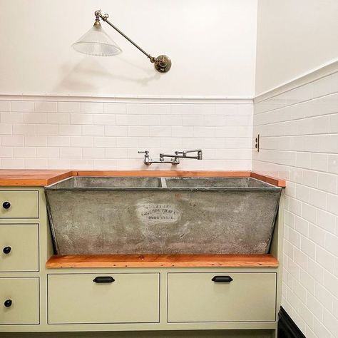 Laundry Room Sink Ideas, Upstairs Laundry Room, Utility Room Sinks, Industrial Sink, Galvanized Wash Tub, Upstairs Laundry, Old Concrete, Basement Laundry Room, Sink Ideas