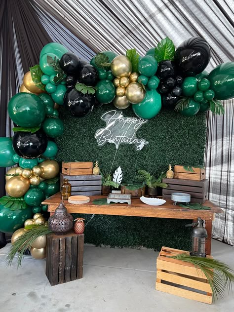 Peter Pan Balloon Arch, Green Hedge Backdrop, Jungle Theme Backdrop, 1st Birthday Jungle Theme, Birthday Jungle Theme, Hedge Backdrop, Event Installation, Diy Balloon Arch, 1st Birthday Party Decor