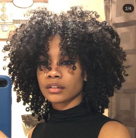 3c Curly Hair, Cabello Afro Natural, Braid Out, Curly Hair Inspiration, Penteado Cabelo Curto, Vintage Makeup, Natural Hair Inspiration, Curly Hair Cuts, Short Curly Hair