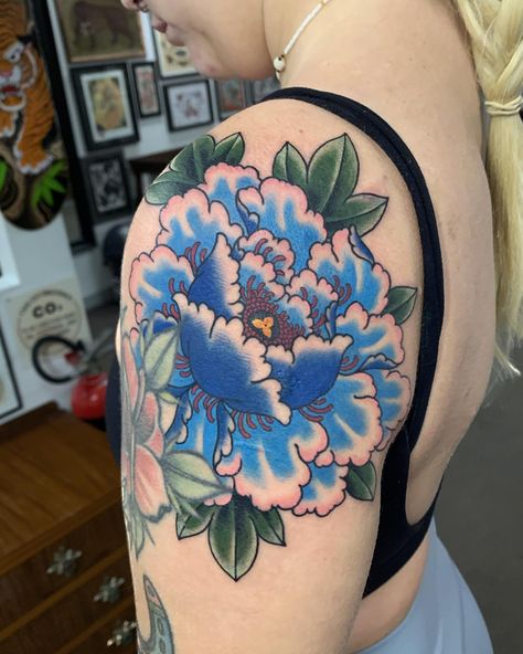 One shot blue peony to balance out some existing pieces. . 🌐 www.jarradchivers.com 📧 contact- jarrad.chivers@gmail.com 🌐 lighthousetattoo.com.au 📧 contact@lighthousetattoo.com.au ☎️ (+61 2) 9316 4565 #peony #peonytattoo #flower #flowertattoo #floraltattoo #sydney #sydneytattoo #tattooidea #tattoo #tattoodesign #freshtattoo #newtattoo #irezumi #ink #jarradchivers Blue Peony Tattoo, Blue Peony, Blue Peonies, Fresh Tattoo, Peonies Tattoo, Awesome Tattoos, Elegant Tattoos, One Shot, Tattoo Art