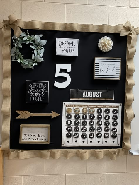 Burlap farmhouse bulletin board calendar inspirational Bulletin Boards For Office Ideas, Bulletin Board Ideas Burlap, Burlap Boards Bulletin, Boho Bulletin Board Ideas Bedroom, Black Classroom Bulletin Boards, Farmhouse Backdrop Ideas, Office Board Ideas Workspaces, Diy Teacher Bulletin Board, Bulletin Board Ideas Minimalist