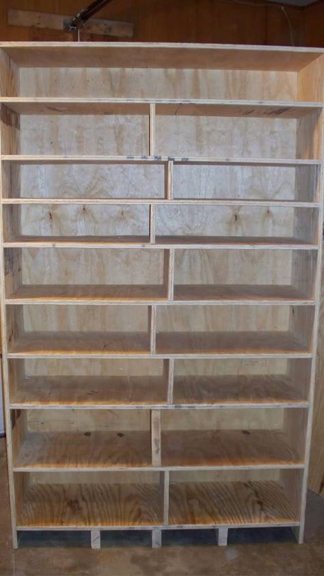 How To: Cabinet For Storing Canned Goods or Heavy Items - Survivalist Forum Diy Food Storage, Canning Jar Storage, Diy Storage Projects, Food Storage Shelves, Food Storage Cabinet, Canning Kitchen, Cabinet Shelves, Canned Food Storage, Root Cellar