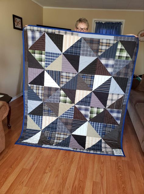 Mens Shirt Quilt, Men’s Dress Shirt Quilt, Men Quilts, Guy Quilts, Men Quilts Ideas, Teen Quilts, Layer Cake Quilt Patterns, Flannel Quilts, Plaid Quilt