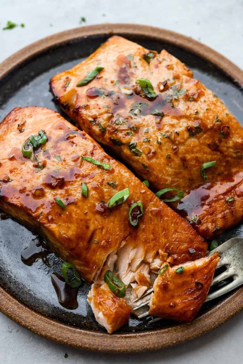 Asian Salmon Marinade, Marinated Salmon Recipes, Marinade For Salmon, Marinade Salmon, Best Salmon Marinade, Satay Marinade, Salmon Marinade Recipes, Bbq Salmon Recipes, Honey Baked Salmon