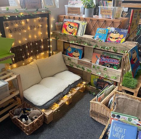 Mrs W (@mrsteacher_ks1) • Instagram photos and videos Ks1 Reading Area, Cosy Corner Eyfs, Story Corner Ideas Nursery, Eyfs Reading Corner, Cozy Corner Preschool, Reading Area Eyfs, Book Corner Classroom, Home Corner Ideas Early Years, Books Kindergarten