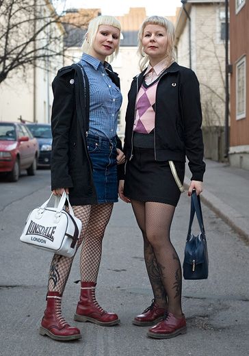 I just can't help it, I love skinhead girls... I can only hope to be this pretty when I get older. Skinhead Haircut, Ska Fashion, Hel Looks, Skinhead Fashion, Skinhead Girl, Rude Girl, Mod Girl, Chelsea Girls, Teddy Boys