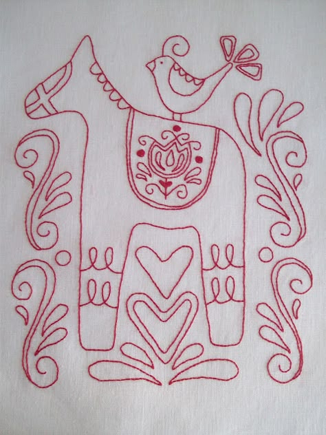 AUNTIE'S QUAINT QUILTS: Scandinavian Rose Swedish Crafts, Red Work Embroidery, Scandinavian Embroidery, Redwork Patterns, Swedish Embroidery, Mexican Embroidery, Redwork Embroidery, Swedish Christmas, Dala Horse