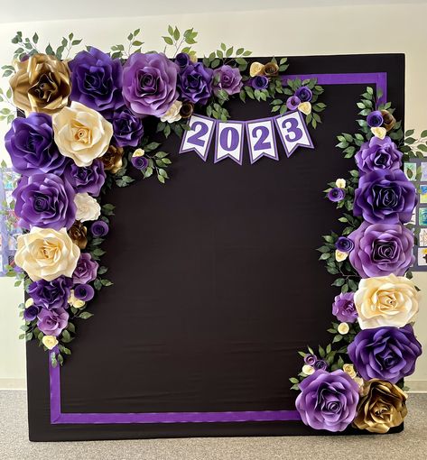 Softboard Decoration Ideas For School, Purple Classroom Decor, Notice Board Decoration, Farewell Decorations, Soft Board Decoration, Bulletin Board Design, School Board Decoration, Graduation Party Diy, Paper Craft Diy Projects