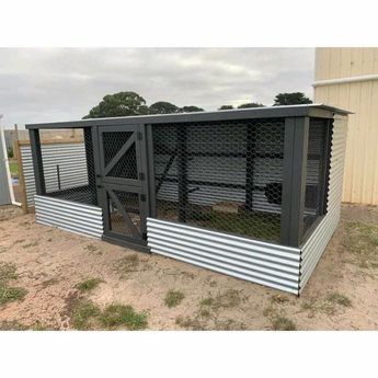 Nokuthula Mavuso on Twitter: "Nice hokkies. https://t.co/sKdUPugX9S" / Twitter Chicken Shed, Backyard Chicken Coop Plans, Coop Ideas, Wind Break, Chicken Coop Designs, Farm Ideas, Chicken Coop Plans, Backyard Chicken Coops, Poultry Farm