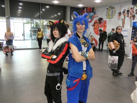 Sonic And Shadow Matching Outfits, Eclipse Cosplay Fnaf, Sonic And Shadow Cosplay, Sonic Cosplay Costumes, Shadow The Hedgehog Cosplay, Shadow Cosplay, Sylveon Cosplay, Sonic Clothes, Sonic Cosplay