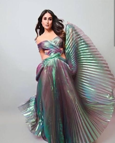 A gown made up of holographic organza, buy the fabric from our store now. Holographic Dress, Holographic Fashion, Met Gala Dresses, Cocktail Outfit, Fashion Week 2018, Kareena Kapoor Khan, Organza Dress, Lakme Fashion Week, Kareena Kapoor