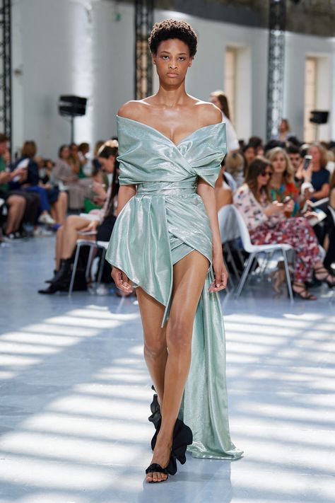 Alexandre Vauthier Runway, Alexander Vauthier, 2019 Couture, Alexandre Vauthier, Fashion Show Collection, Vogue Paris, Looks Style, Couture Collection, Couture Fashion