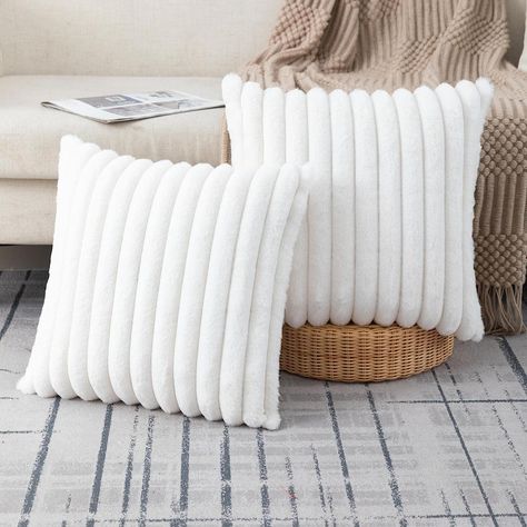 ZLINA Set of 2 Faux Fur Plush Cream White Throw Pillow Covers Fuzzy Striped Pillowcase Cushion Covers room decor Gold Pillow Covers, Fleece Pillow, Couch Bedroom, White Room Decor, White Throw Pillow, White Decorative Pillows, Bantal Sofa, White Throw, White Throws