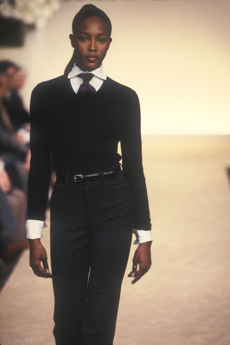 Naomi Campbell Shoot, 90s Business Woman Aesthetic, 90s Office Core, 90s Corporate Aesthetic, Office Siren Black Woman, 90s Corporate Fashion, Geek Chic Aesthetic, 2000s Office Siren, Ralph Lauren Old Money