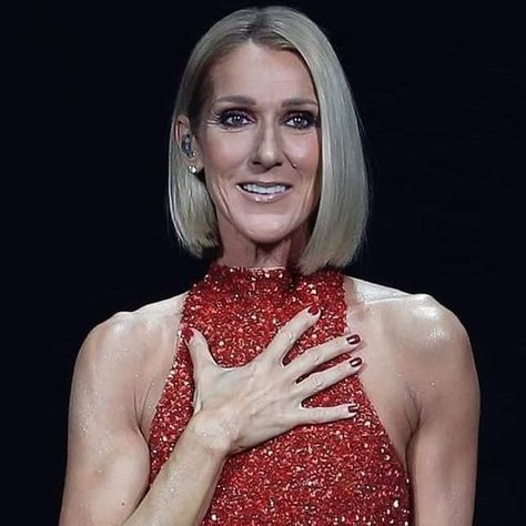 Celine Dion Short Hair, Celine 2016, Makeup 101, Toned Women, Celine Dion, Forever Love, Bobs Haircuts, New Hair, Hair Inspo