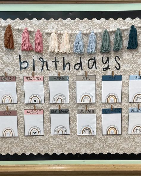 Aesthetic Class, Birthday Display In Classroom, Teaching Classroom Decor, Birthday Board Classroom, Elementary Classroom Themes, Classroom Organization Elementary, Teachers Room, Birthday Boho, Kindergarten Classroom Decor