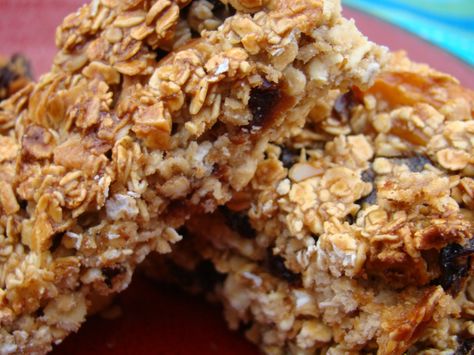 Condensed Milk Oatie Bars Gluten Free Granola Bar Recipe, Gluten Free Granola Bars, Condensed Milk Recipes Desserts, Milk Recipes Dessert, Muesli Bars, Granola Recipe Bars, Chewy Granola, Gluten Free Granola, Condensed Milk Recipes