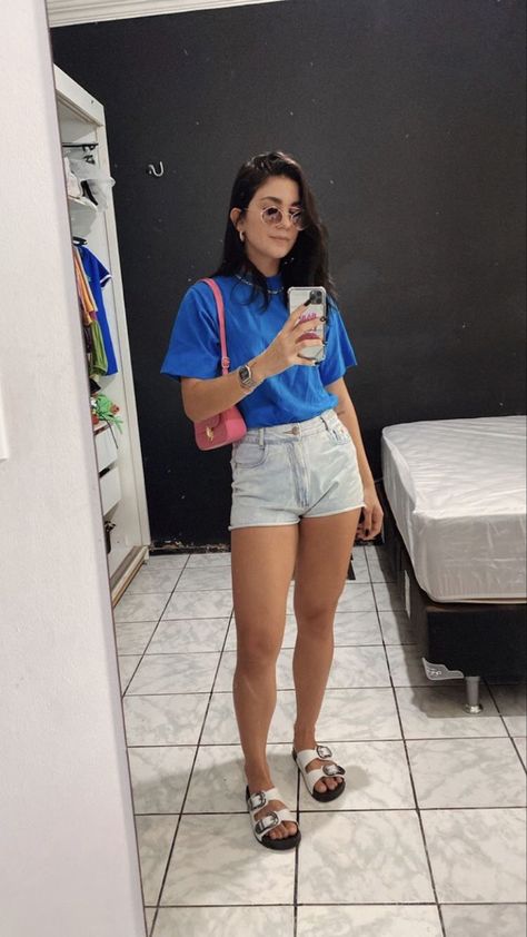 Outfits Com Shorts Jeans, Look Short Jeans Dia, Look Short Jeans, Looks Com Short, Casual Oufits, Alt Outfits, Casual College Outfits, Look Short, Looks Party