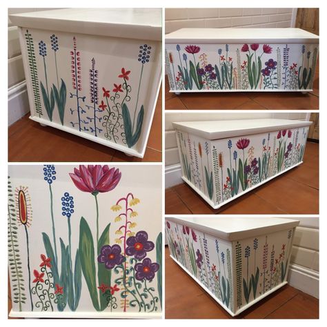 Painted Trunk Ideas Diy, Painted Toy Boxes, Trunk Decor, Wooden Bins, Box Painting, Hand Painted Wooden Box, Chest Ideas, Painted Trunk, Wooden Trunks