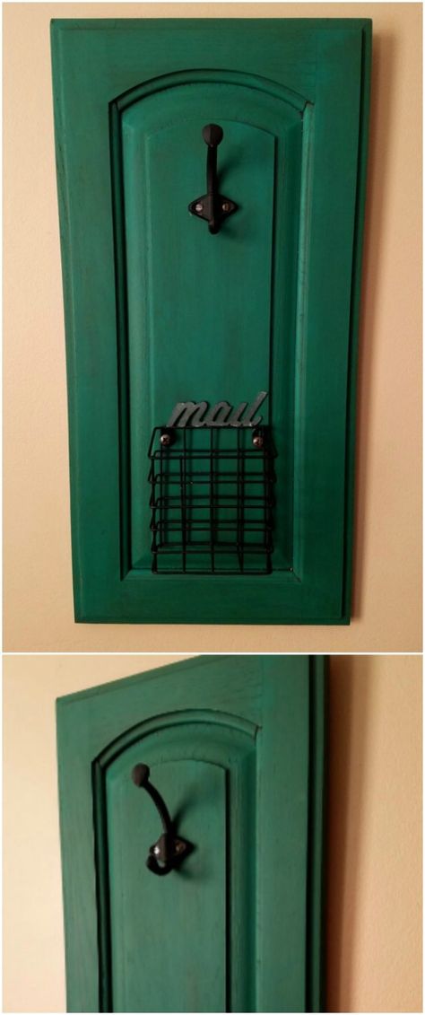 Upcycled Cabinet Door Mail Holder Cabinet Remodel Diy, Cabinet Doors Diy Projects, Cabinet Doors Repurposed Diy, Cabinet Door Crafts, Cabinet Door Makeover, Cabinet Door Ideas, Upcycled Cabinet, Door Diy Projects, Cabinet Doors Repurposed