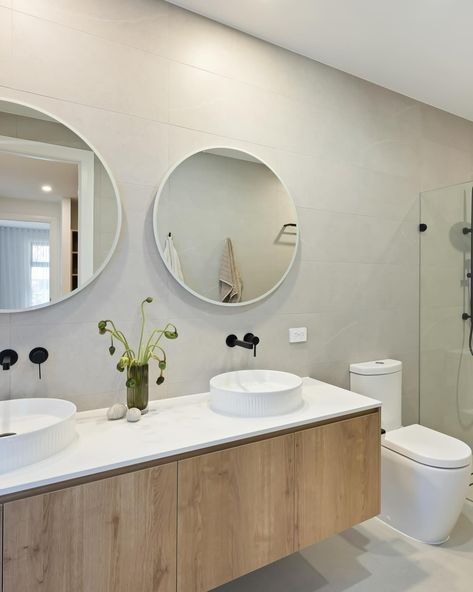 Light and airy bathroom featuring wall hung vanity, matte black tapware, and timer materials.

#WhiteBathroom #ModernBathroom

Reece featured products 🛁:
@aandlhomes: Kado Aspect LED Mirror, Mizu Stream and Caroma Forma. Bathroom Black Tapware, Light And Airy Bathroom, Simple Bathroom Ideas, Airy Bathroom, Reece Bathroom, Black Tapware, Bathroom Black, Wall Hung Vanity, Bathroom Inspo