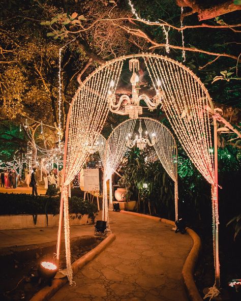 Archway Decor, Wedding Walkway, Green Resort, Wedding Hall Decorations, Wedding Entrance Decor, Lights Wedding Decor, Desi Wedding Decor, Luxury Wedding Decor, Wedding Backdrop Decorations