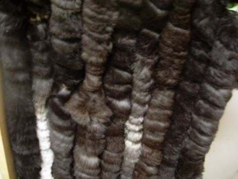 Click this image to show the full-size version. Rabbit Hide Projects, Rabbit Fur Projects, Rabbit Fur Diy, Homestead Clothing, Fur Crafts, Sewing With Fleece, Rabbit Breeding, Rabbits For Meat, Hide Tanning