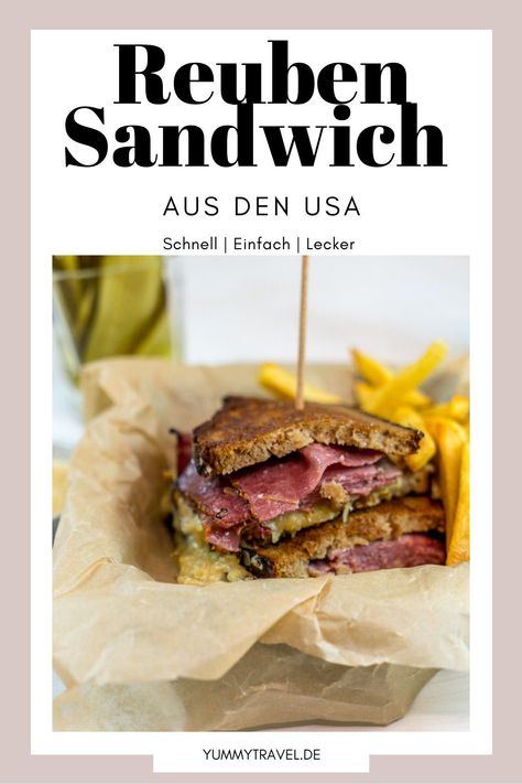 Kennst du das leckere Reuben Sandwich aus den USA? Hier trifft leckeres Roggenbrot, Schweizer Käse und Sauerkraut auf saftige Pastrami. Dieses Rezept ist super einfach zubereitete und garantiert ein Fernweh Garant. Street Food | Garküche Rezept | Einfaches Rezept | Schnelles Rezept | amerikanische Küche | amerikanisch Essen | Essen Rezepte | Abendessen | Mittagessen New York Pastrami Sandwich, American Cookies Recipe, Pastrami Sandwich Recipe, New York Hat, American Dinner, Pastrami Sandwich, Reuben Sandwich, American Recipes, American Food