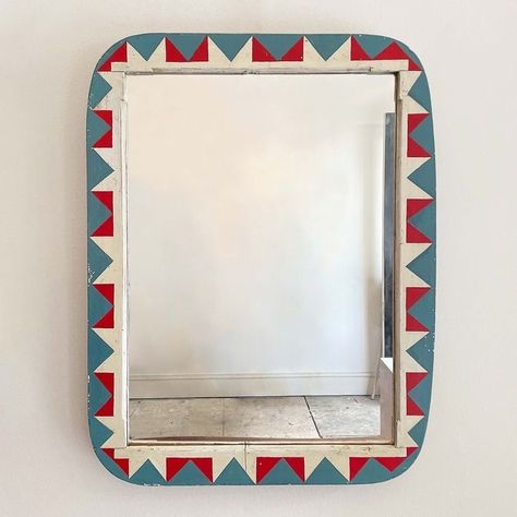 Paint Mirror Diy, Mirror Painted Frame, Painted Frame Mirror, Folk Art Mirror, Mirror Frame Paint, Paint Mirror Frame, Hand Painted Mirror Frame, Frame Painting Ideas, Mirror Frame Painting Ideas