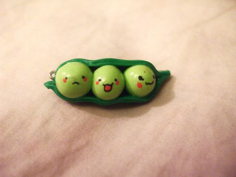 cute - it could only be cuter if there were only 2 2 Peas In A Pod, Peas In A Pod, Manual Work, About Ideas, Cute Ideas, Craft Work, Artisan Craft, Rubber Duck, Doll Making