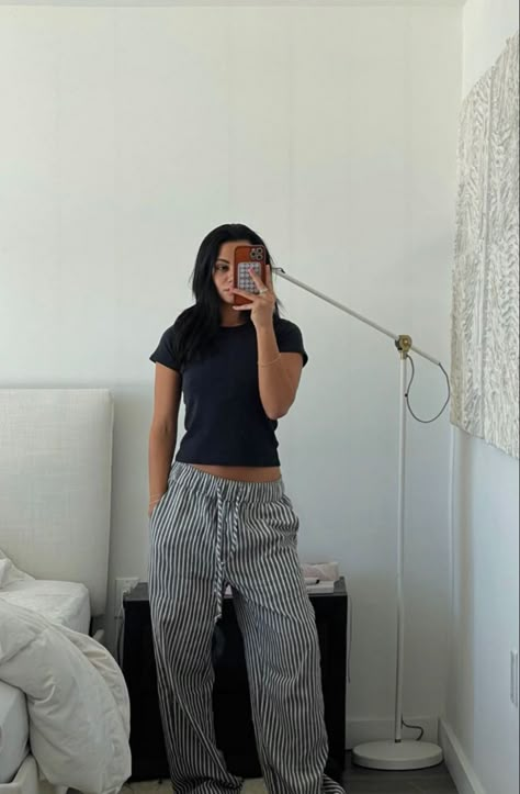 Striped Pyjamas Aesthetic, Trousers Outfit Summer, Recreation Outfits, Cottage Clothes, Lounge Set Outfit, Granola Life, Seattle Summer, Call Me Pretty, Airport Outfit Summer