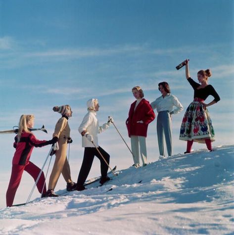 Fun, Snow, Vacation, Winter, Tourism, Recreation, Leisure, Friendship, Ski, Ski Equipment, Slim Aaron, Ski Set, Ski Vintage, Andermatt, Mid Century Colors, Slim Aarons, Ski Fashion, Vintage Ski, Photo Vintage