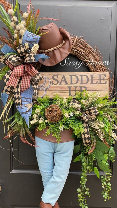 Hobo Wreath, Cowboy Boot Wreath, How To Make A Horse Head Wreath Frame Diy, Western Wreaths For Front Door Rustic, Cowboy Wreaths Western, Diy Horse Head Wreath, Cowboy Hat Wreath, Western Wreaths Rustic, Western Wreath Ideas