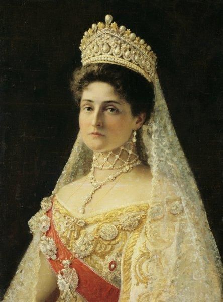 Portrait of Tsaritsa Alexandra Feodorovna Made by: Unknown ||Repin, Il'ia Efimovich __After (?) Hillwood museum Empress Alexandra Feodorovna, Empress Alexandra, Alexei Romanov, Crown Collection, House Of Romanov, Alexandra Feodorovna, Pamella Roland, Romanov Dynasty, Court Dresses