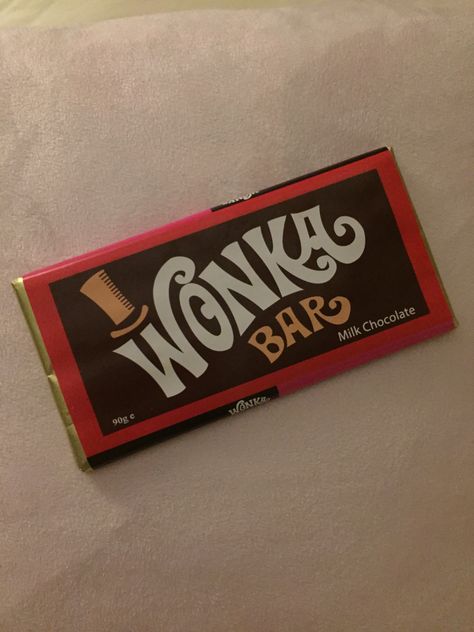 Wonka bar 🍫 Wonka Chocolate Bar, Wonka Bar, Wonka Chocolate, Willy Wonka, Timothee Chalamet, Chocolate Bar, Diy Christmas Gifts, Cute Food, Central Park