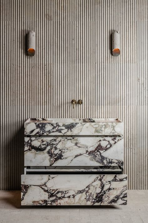 bathroomcollection-Carlyle Collective-cafeine-be-4388 Marble Sink, Guest Toilet, Stone Bathroom, Bad Inspiration, Marble Vanity, Pedestal Sink, Stone Sink, Marble Bathroom, Sink In